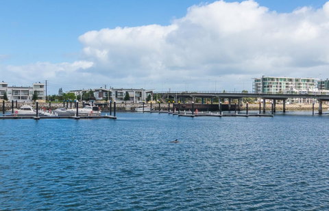 Port Adelaide Harbourside House - Sydney Tourism 10