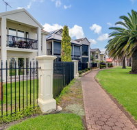 Port Adelaide Harbourside House - Sydney Tourism