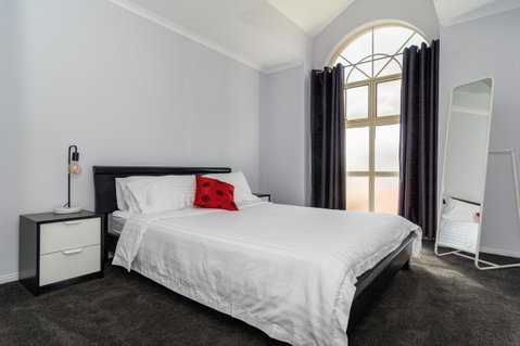 Port Adelaide Harbourside House - Sydney Tourism 8