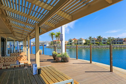 Marina Hotel - Sydney Tourism 38