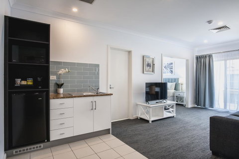 Marina Hotel - Sydney Tourism 12