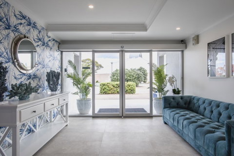 Marina Hotel - Sydney Tourism 18