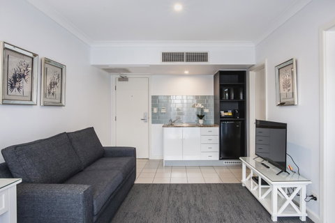Marina Hotel - Sydney Tourism 16