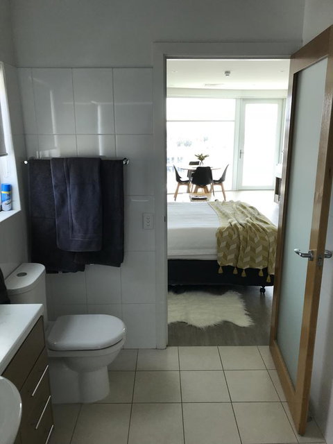 Ocean View Luxury Apartment & Suite - Sydney Tourism 18