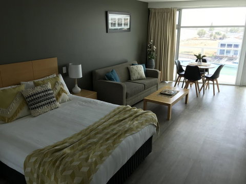 Ocean View Luxury Apartment & Suite - Sydney Tourism 25