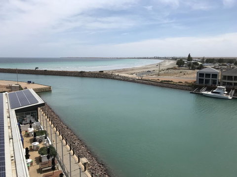 Ocean View Luxury Apartment & Suite - Sydney Tourism 7