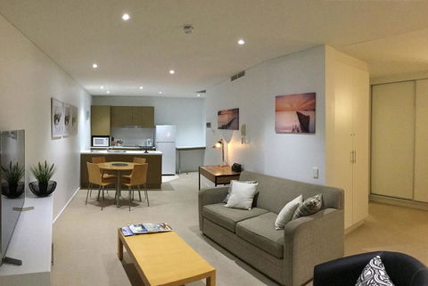 Wallaroo Marina Waterfront Luxe Apartment - Sydney Tourism 2