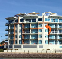Wallaroo Marina Waterfront Luxe Apartment - Sydney Tourism