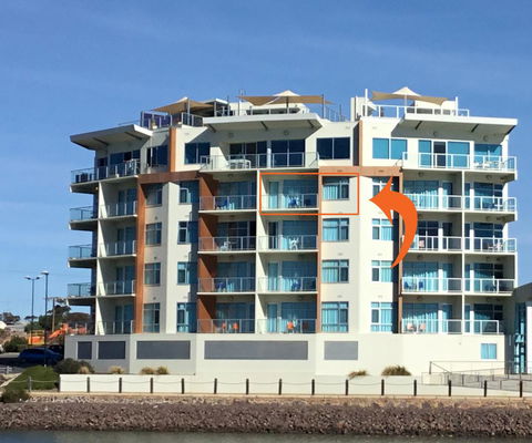 Wallaroo Marina Waterfront Luxe Apartment - Sydney Tourism 0