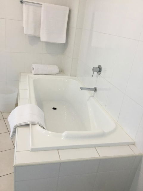 Wallaroo Marina Waterfront Luxe Apartment - Sydney Tourism 20