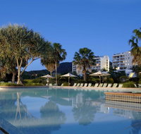 Pacific Bay Resort - Sydney Tourism
