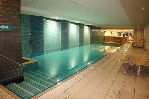 Beachside Luxury Apartments One & Two Bedroom In Beachfront Oaks Pier Building - Sydney Tourism 31