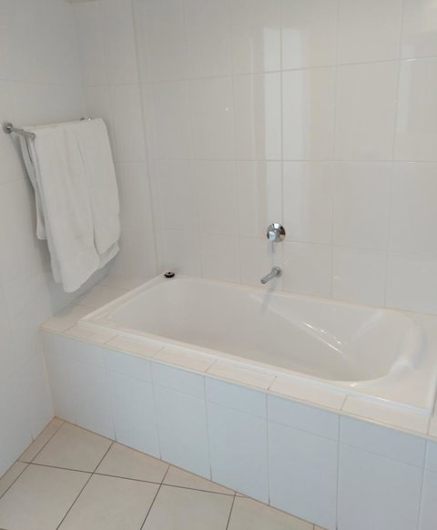 Wallaroo Marina Executive Apartments - Sydney Tourism 10