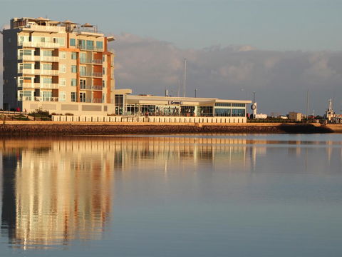 Wallaroo Marina Luxury Apartment - Sydney Tourism 3