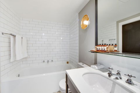 Mayfair Hotel - Sydney Tourism 1