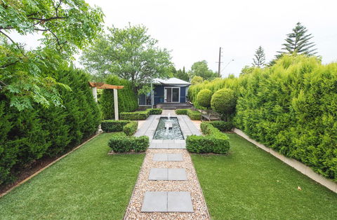 S T U D I O 22 Peaceful Retreat With Garden Views - Sydney Tourism 5