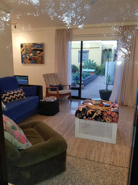 Sinclair Eco House - Sydney Tourism 10