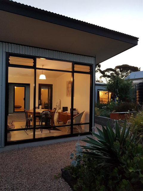 Sinclair Eco House - Sydney Tourism 14