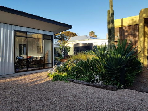 Sinclair Eco House - Sydney Tourism 23