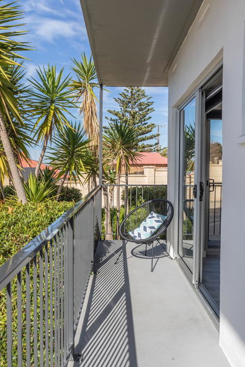 Bay 10 - Suites And Apartments - Sydney Tourism 4