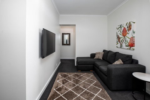 Bay 10 - Suites And Apartments - Sydney Tourism 2
