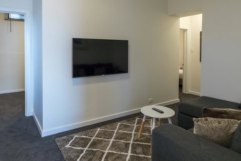Bay 10 - Suites And Apartments - Sydney Tourism 9