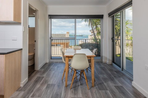 Bay 10 - Suites And Apartments - Sydney Tourism 12