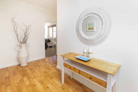 Bay 10 - Suites And Apartments - Sydney Tourism 14