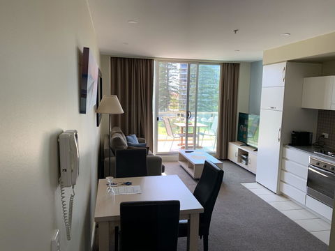 Luxury Beachside Accomodation - Sydney Tourism 5