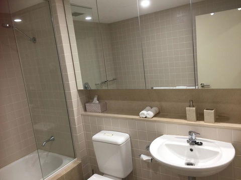 Luxury Beachside Accomodation - Sydney Tourism 7
