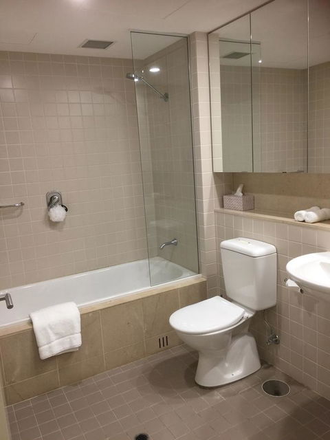 Luxury Beachside Accomodation - Sydney Tourism 8