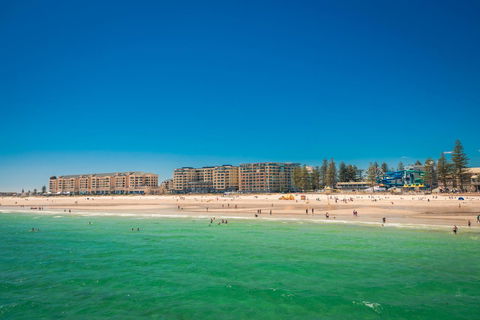 Luxury Beachside Accomodation - Sydney Tourism 15