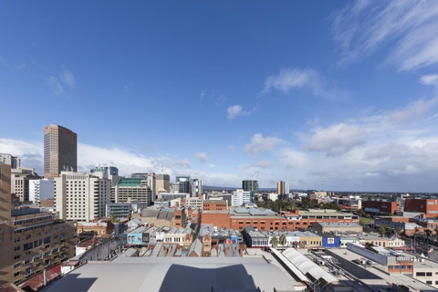 Oaks Adelaide Horizons Suites - Sydney Tourism 9