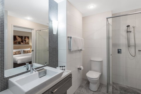 Oaks Adelaide Horizons Suites - Sydney Tourism 6