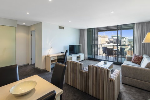 Oaks Adelaide Horizons Suites - Sydney Tourism 7