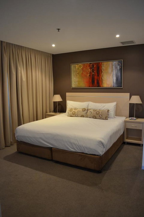 APTonNorthTCE - Sydney Tourism 1