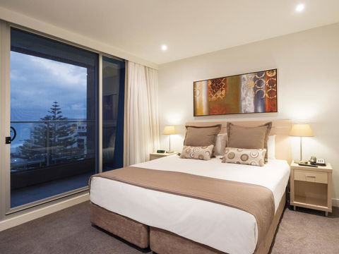 Oaks Glenelg Liberty Suites - Sydney Tourism 12