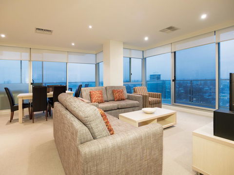 Oaks Glenelg Liberty Suites - Sydney Tourism 18