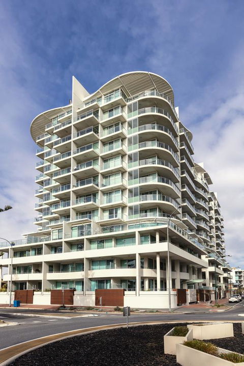 Oaks Glenelg Liberty Suites - Sydney Tourism 1