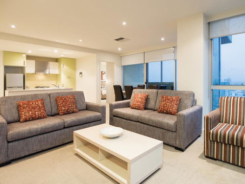 Oaks Glenelg Liberty Suites - Sydney Tourism 25