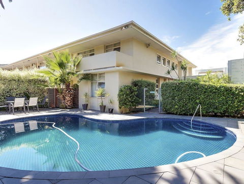 Glenelg Oasis Studios - Sydney Tourism 2