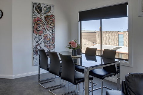 Aart Apartments - Sydney Tourism 20