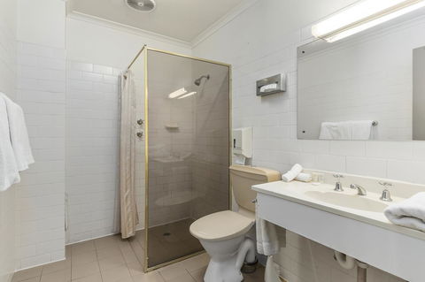 Adelaide Paringa - Sydney Tourism 16