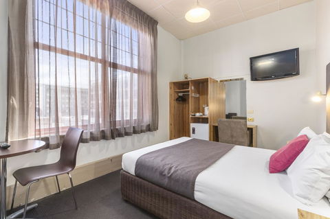 Adelaide Paringa - Sydney Tourism 3