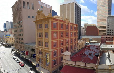 Adelaide Paringa - Sydney Tourism 1