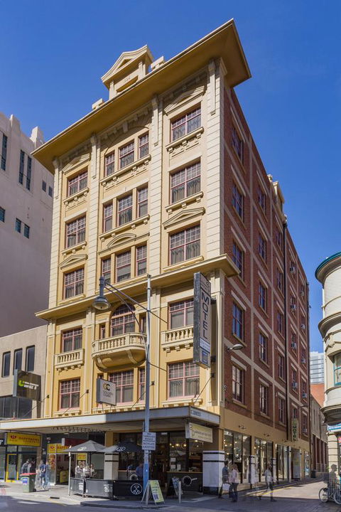Adelaide Paringa - Sydney Tourism 0