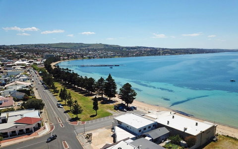 Tasman Beachside Apartment - Sydney Tourism 1