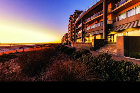 Glenelg Seaside Apartment - Sydney Tourism 9