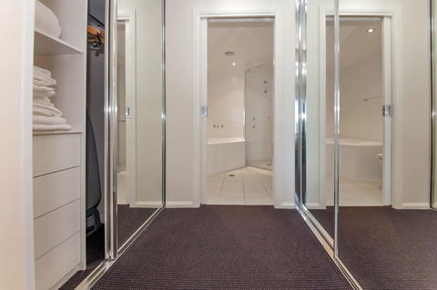 Pacific Blue 278-265 Sandy Pt Rd- Dual Key Access, Wifi, Linen And Air Conditioning - Sydney Tourism 13