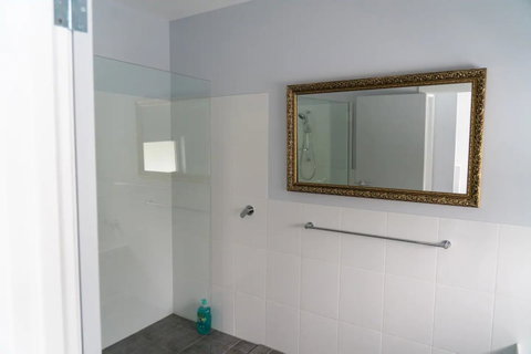 Gawler Townhouse 3 Bedroom - Sydney Tourism 6